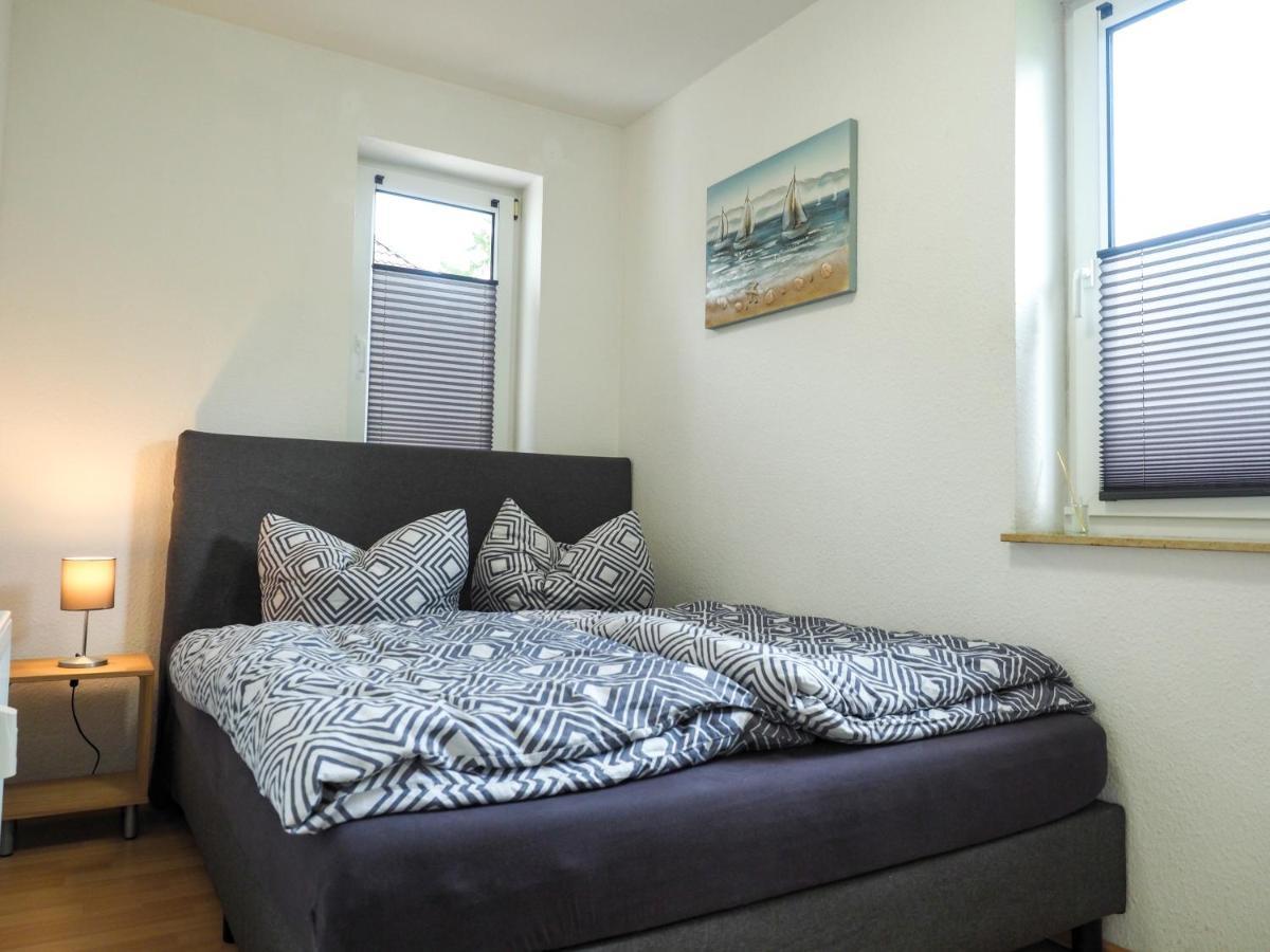 Ferienwohnungen Meerfarbig Zingst - Haustierfrei -Terrasse Mit Strandkorb Oder Balkon - E-Ladesaeule - Parkplatz - Wlan - Fahrradschuppen - Waschtrockner - Ruhig Und Zentral - Nichtraucher ภายนอก รูปภาพ