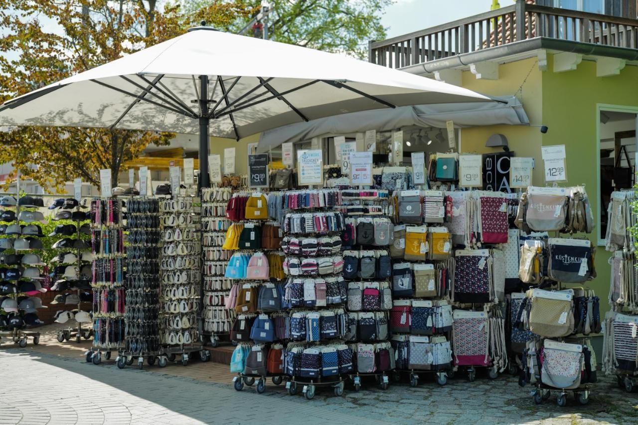 Ferienwohnungen Meerfarbig Zingst - Haustierfrei -Terrasse Mit Strandkorb Oder Balkon - E-Ladesaeule - Parkplatz - Wlan - Fahrradschuppen - Waschtrockner - Ruhig Und Zentral - Nichtraucher ภายนอก รูปภาพ