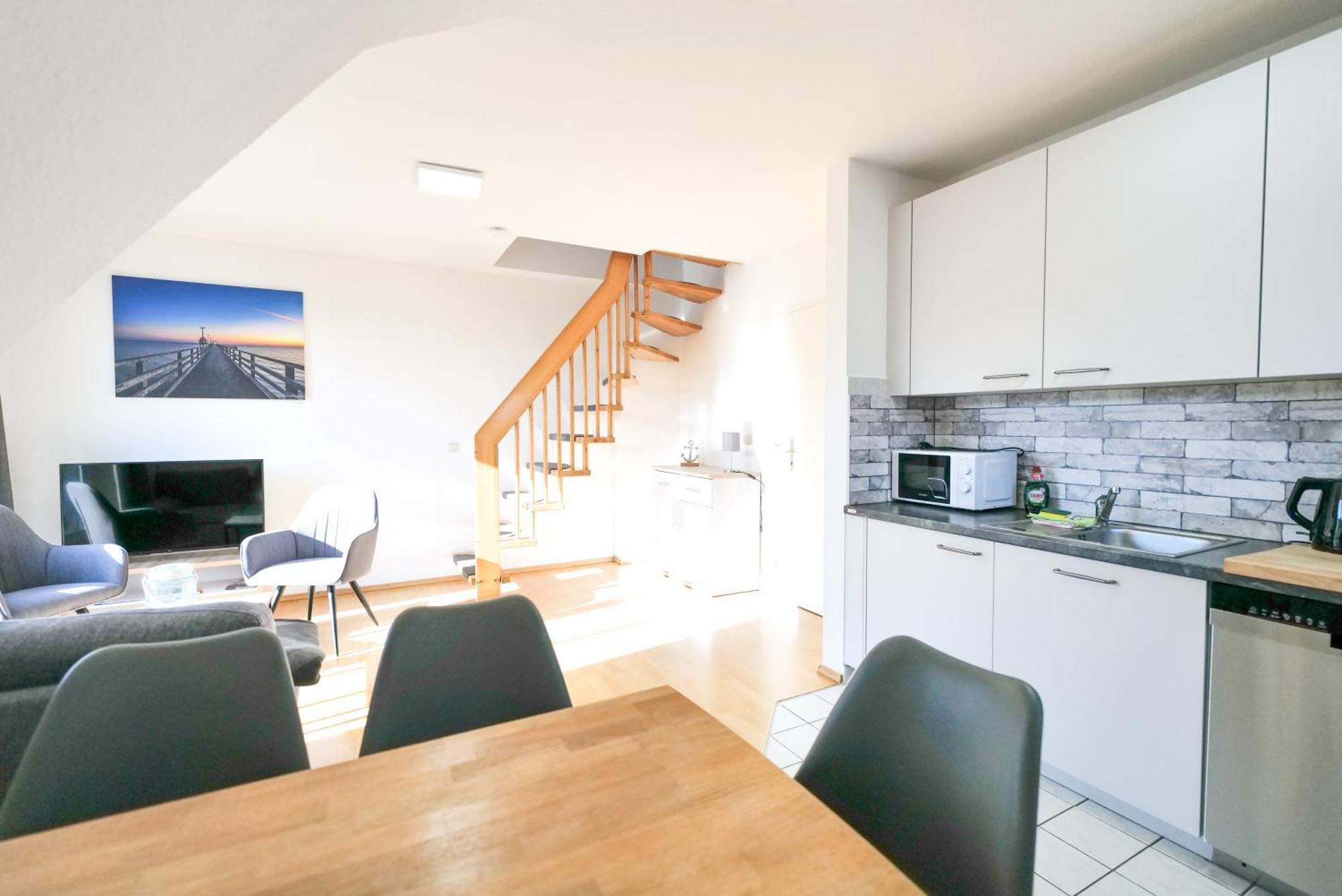 Ferienwohnungen Meerfarbig Zingst - Haustierfrei -Terrasse Mit Strandkorb Oder Balkon - E-Ladesaeule - Parkplatz - Wlan - Fahrradschuppen - Waschtrockner - Ruhig Und Zentral - Nichtraucher ภายนอก รูปภาพ